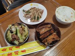 -老四川(T3航站楼F指廊店)