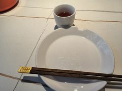 -阿瓦山寨·湘菜现炒·剁椒鱼头王(咸阳总店)