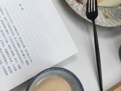 -彳亍咖啡·这里(水湾路店)