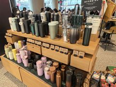 -星巴克臻选(上海合生汇1F店)