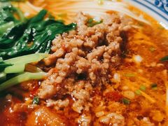 辣肉面-沪西老弄堂面馆(定西路店)