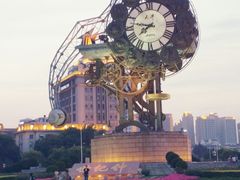 景点-世纪钟