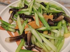 芦笋鸡枞菌-君霖海鲜私房菜(春柳店)