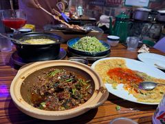 -蚝堡海鲜·威海菜·海肠捞饭·烧烤·亚洲吃蚝公司(幸福门店)