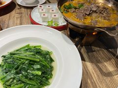 -香山湖家家宴(中山陵店)