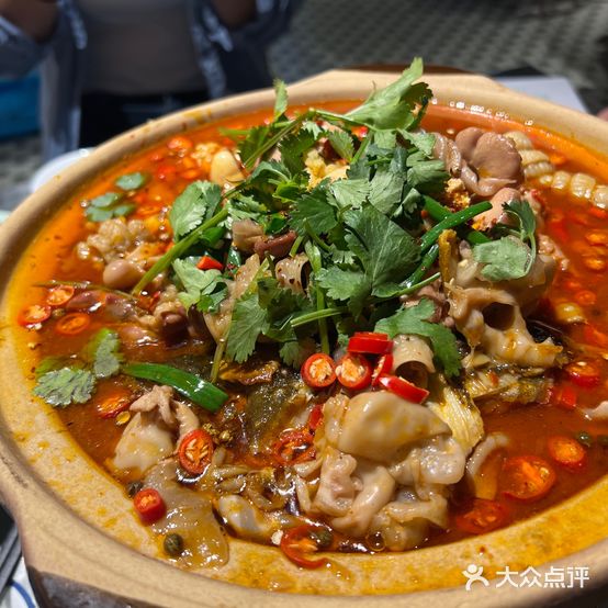 企理大排档·鱼杂煲·粤菜小炒·啫啫煲(石湾店)