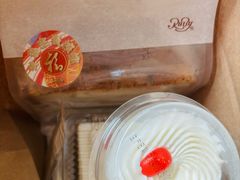 -红宝石·鲜奶小方·海派西点房(南丹店)