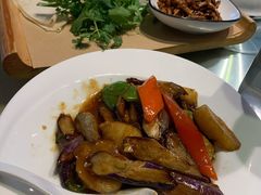 -关东小磨东北菜(上海长风大悦城店)