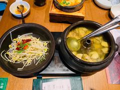 -云海肴·汽锅鸡·云南菜(天山百盛优客店)