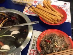 -马路边边串串香(苗栗路店)