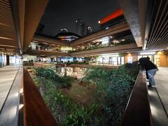 -瑞虹新天地月亮湾