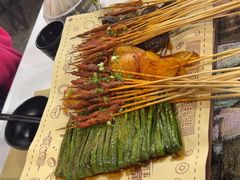 -刘姐啤酒鱼民族演艺餐厅(西街总店)