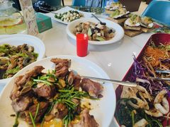 -小红鲸·海鲜餐厅(轸大路店)