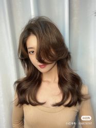 -时尚殿堂明星门店