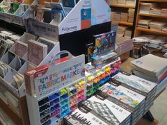 -新华书店(永安路店)