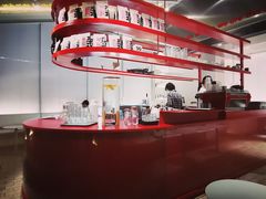 -UNI UNI(环亚凯瑟琳店)