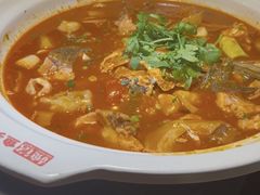 -魏铭鱼头捞饭(晋阳路店)