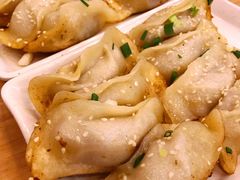 牛肉鍋貼-小姜锅贴(凤凰街店)