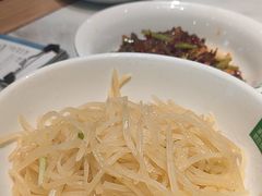 -绿草地·湘菜(酃湖师院店)
