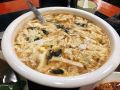 酸辣汤-北京龙庆四季香农家饭庄·灶台鱼·碳烤虹鳟鱼(龙庆峡店)