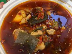 -晓彭肥肠鸡·泡椒鸡火锅(水木天地店)