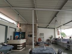 -Lake Shore Hotel & Restaurant
