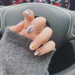 -手牵手美甲
