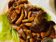 -鲁朗纳麦石锅鸡庄园