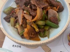 -老乡鸡(上海白玉兰广场店)