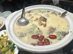 -黄泥岗·地道湖北菜(奥特莱斯店)