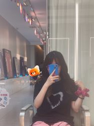 -PE SALON