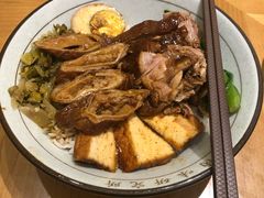 -狮头牌卤味研究所·卤味饭(花城汇南区店)