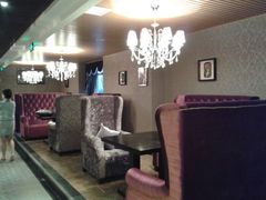 卡座-名典咖啡语茶