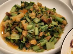 油菜炒红烧肉土豆-内蒙古驻京办餐厅