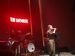 -TZ House音乐现场(来福士中心店)