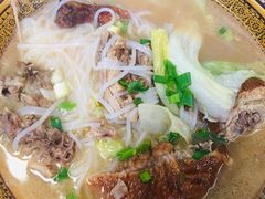 烤鸭米线-老陶包子铺(南大西南村店)