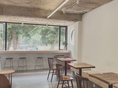用餐区-素咫咖啡CLIFEROSE