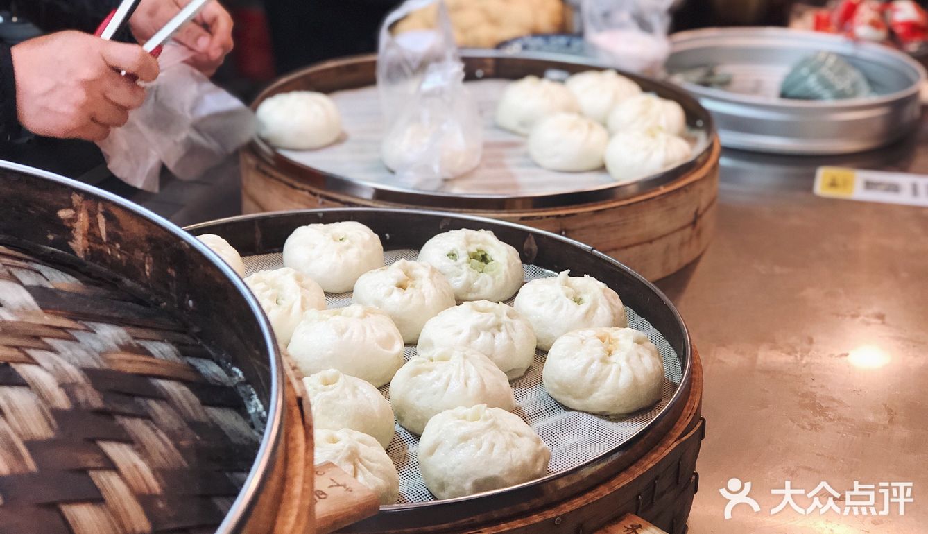动辄排队10米的建德大包，到底好吃在哪？