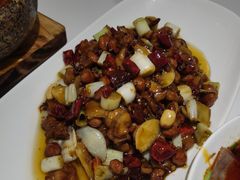 宫保鸡丁-夫妻肺片·中华老字号·正宗川菜(春熙路店)