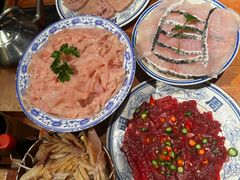 -周小明火锅(黑金冠社区店)