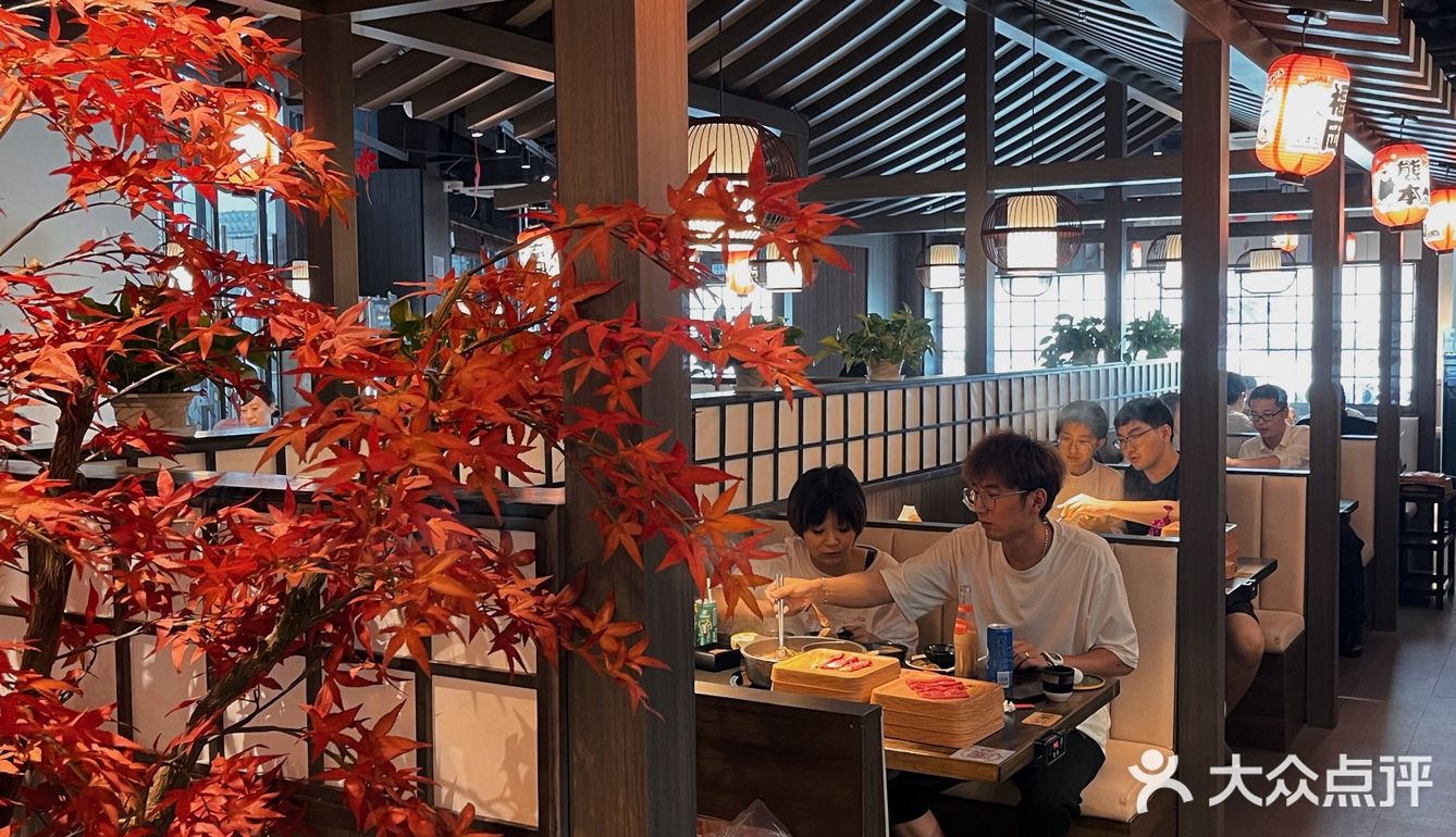 上海美食｜家旁边性价比敲高的和牛放题，秋萃和牛寿喜烧