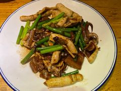 五花肉炒皮管-吕氏疙瘩汤·私家菜馆(慈云寺店)