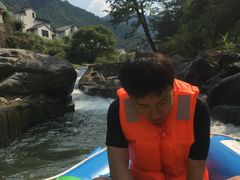-藏龙百瀑漂流