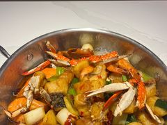-七欣天香辣蟹火锅(闵行浦江欢乐颂店)