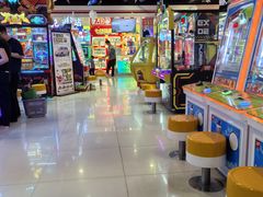 -哆啦星球(小寨店)