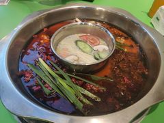 -周幺妹重庆老火锅(银泰城总店)