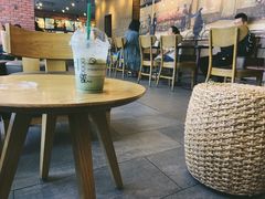 大堂-星巴克(成都莱蒙都会店)