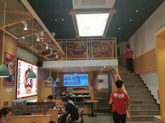 大堂-华记煲仔华·煲仔饭(市桥易发店)