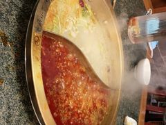 -小天鹅火锅·一线江景洪鼎旗舰店(洪崖洞店)