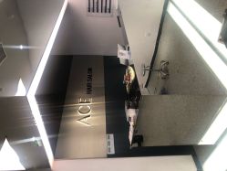 前台-愉己冥想·护发专门店